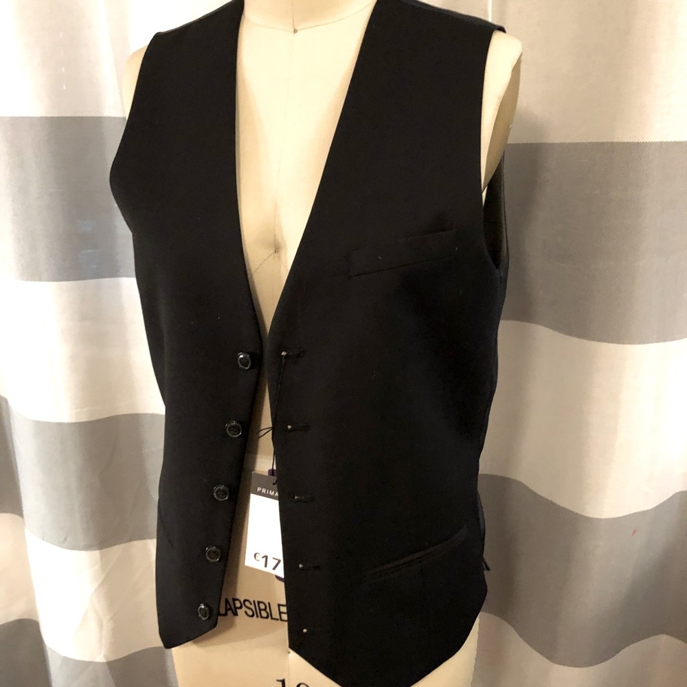 ⭐️ Black men's vest new with tags slim fit